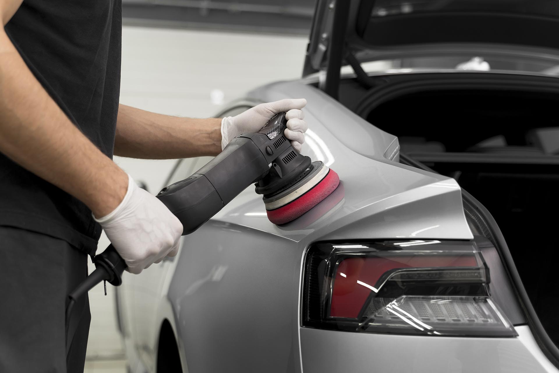 Cómo Montar una Estética Automotriz